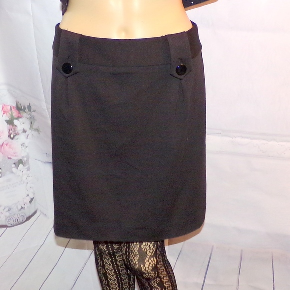 Essentials by ABS Black Skirt M - Picture 6 of 7